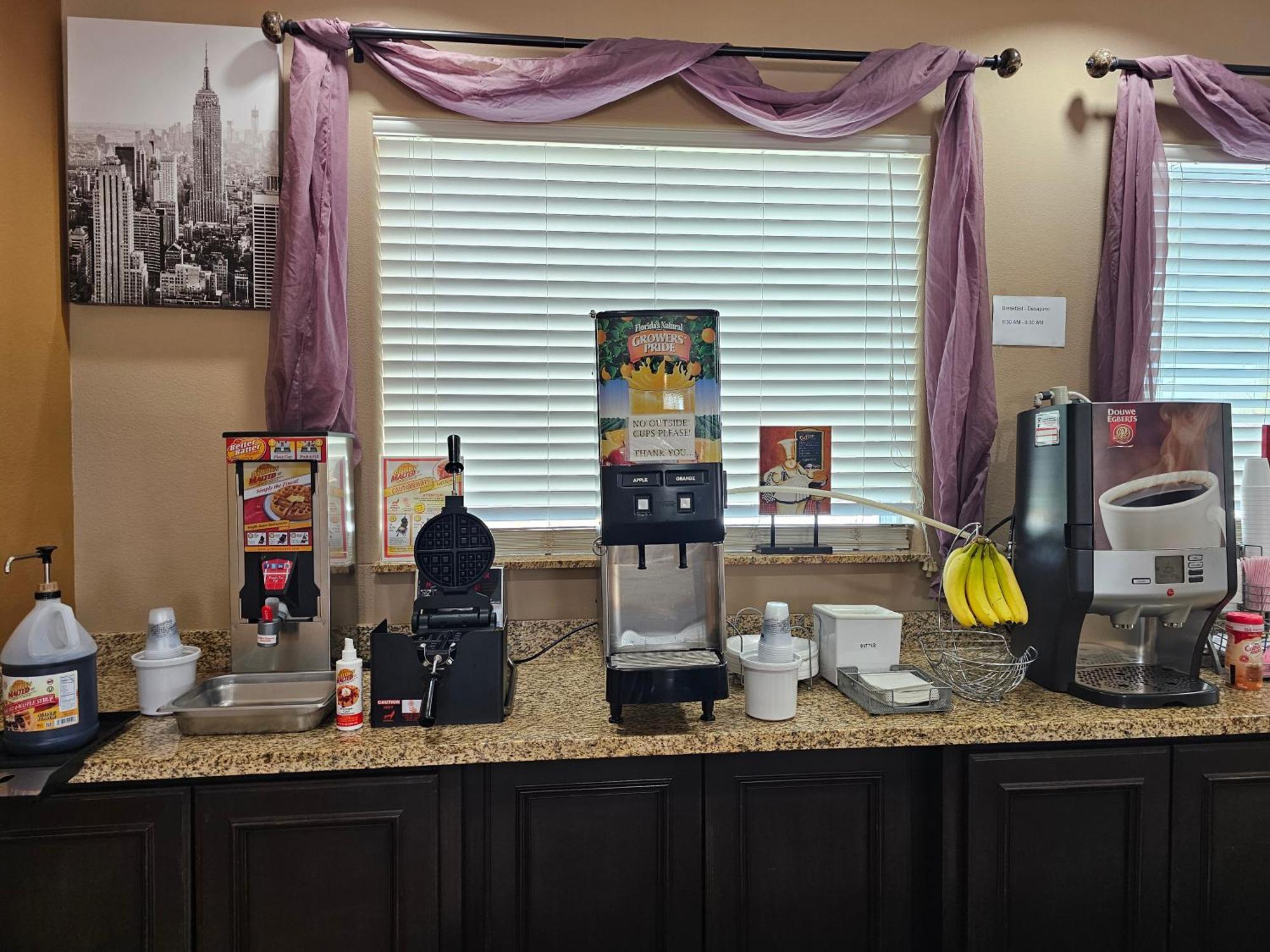 Executive Inn & Suites Floresville Extérieur photo