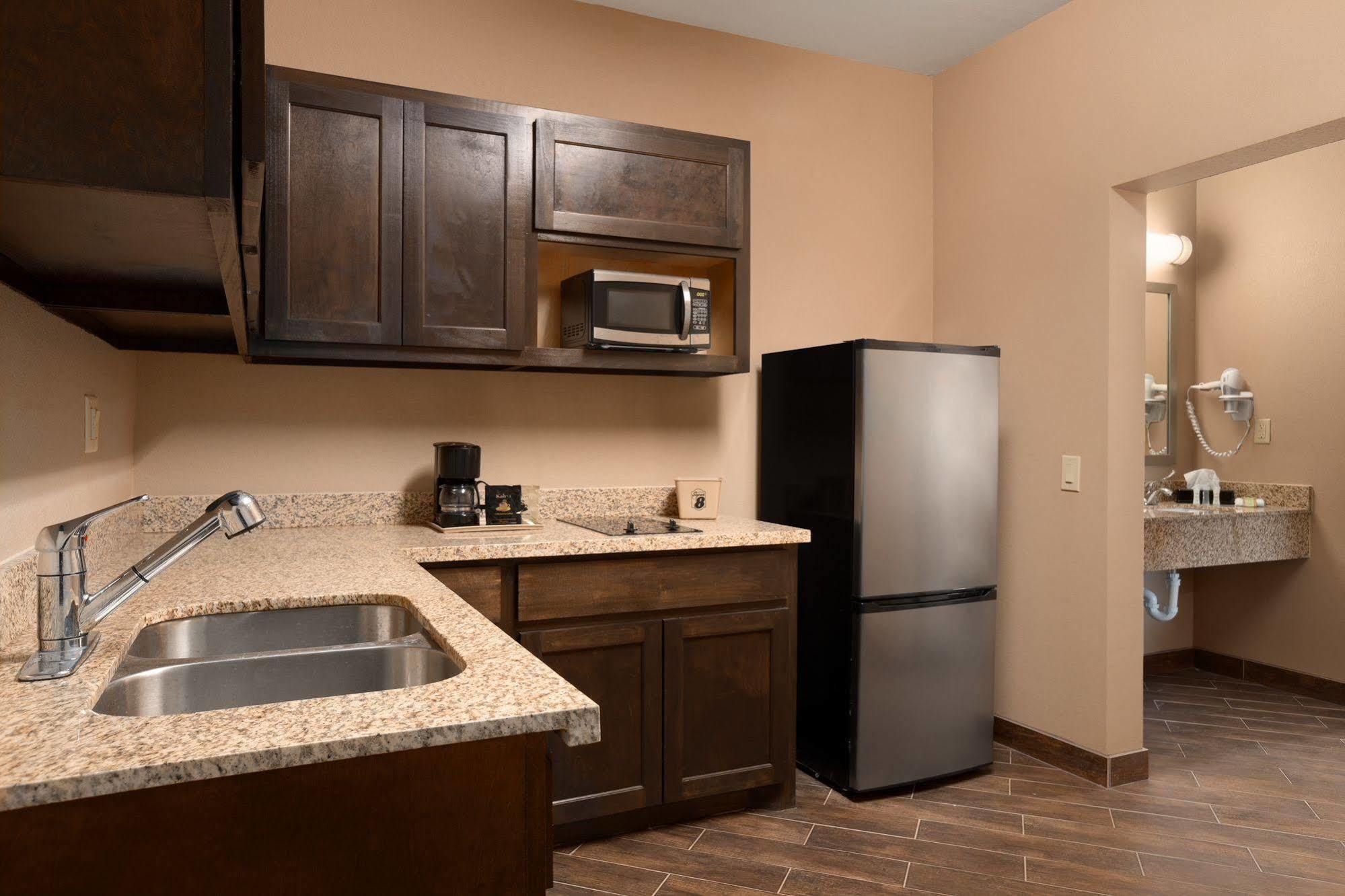 Executive Inn & Suites Floresville Extérieur photo
